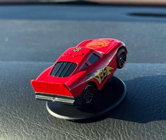 Lightning McQueen Spinning Dashboard Car