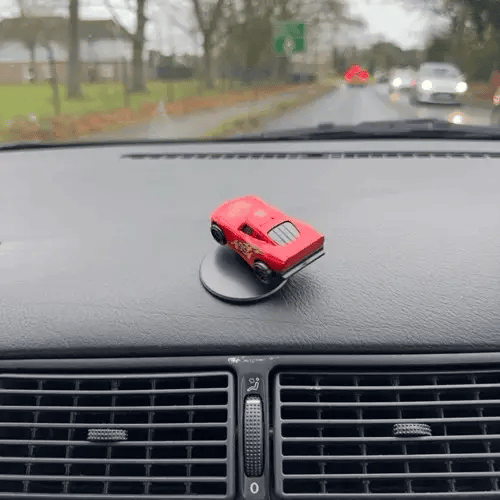 Lightning McQueen Spinning Dashboard Car