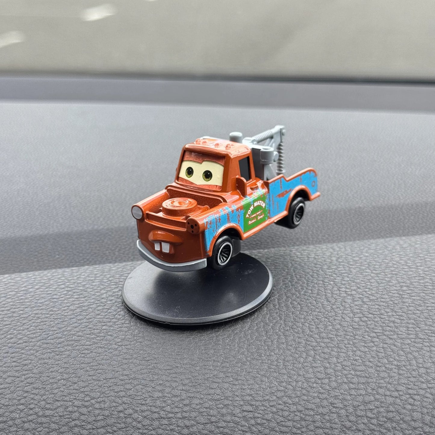 Matt Spinning Dashboard Car